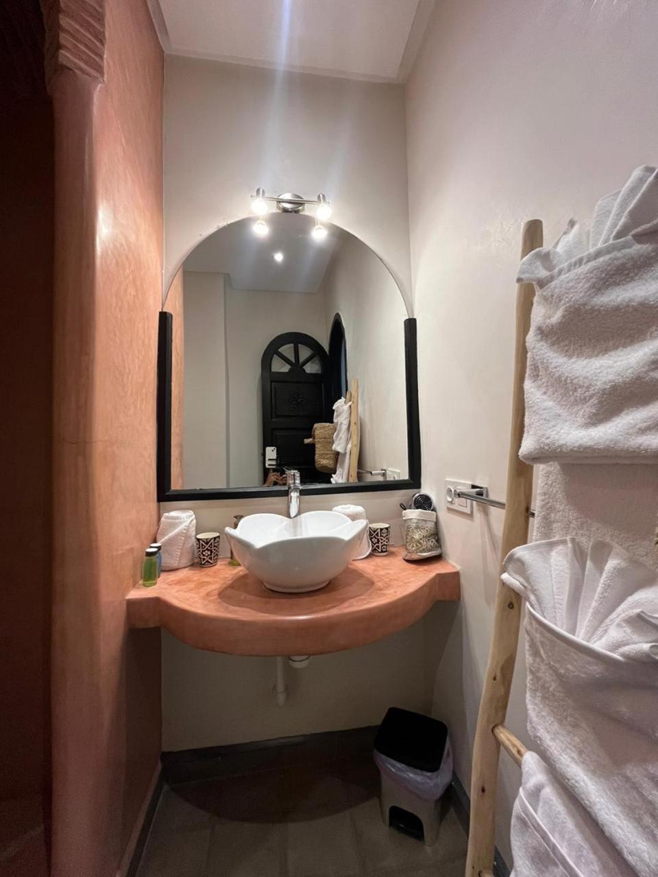 Riad Come & Va Marrakesh Luaran gambar