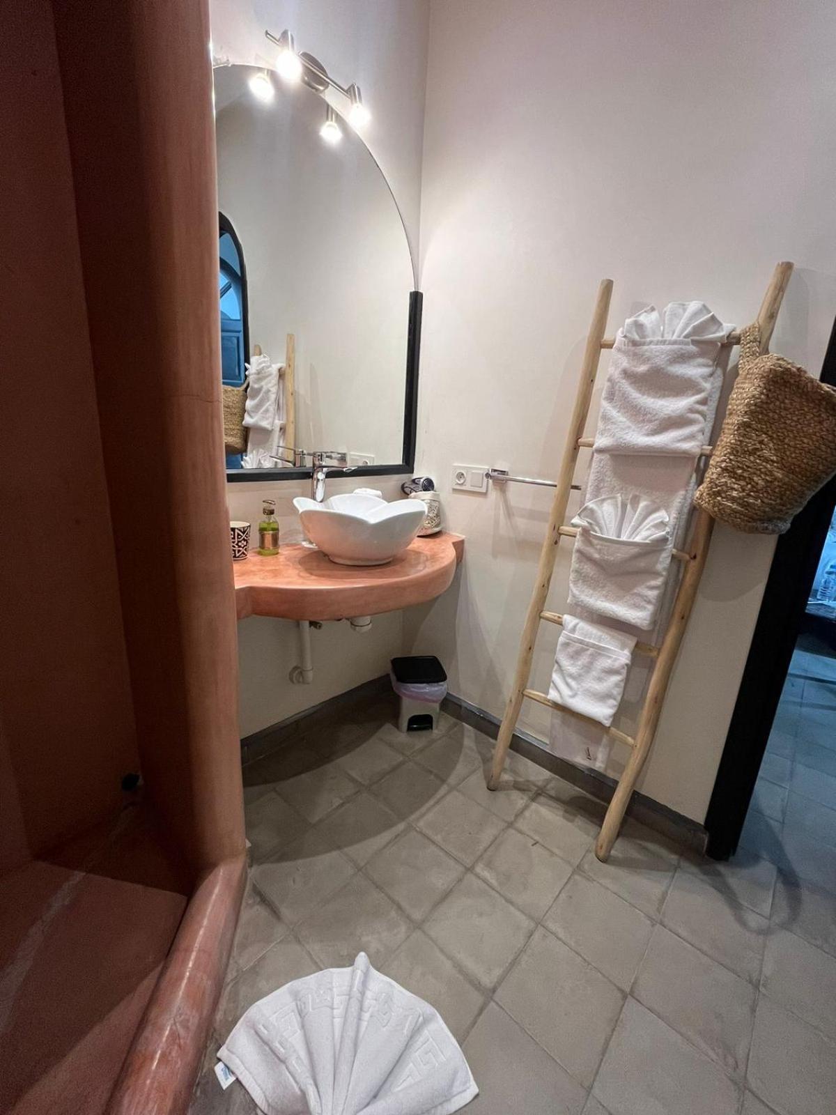 Riad Come & Va Marrakesh Luaran gambar